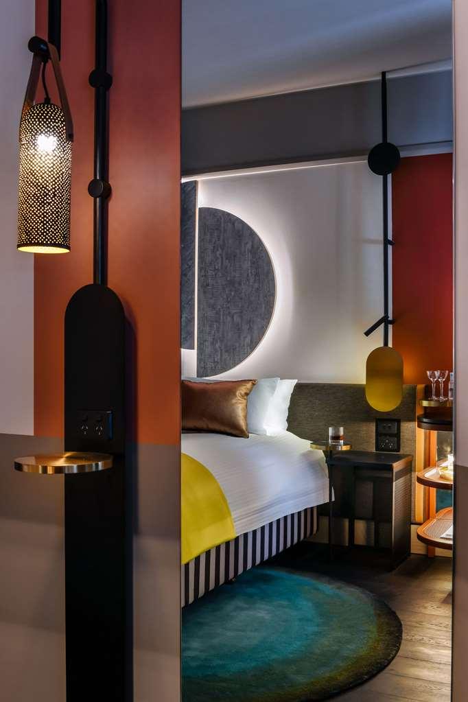 Hotel Qt Newcastle Zimmer foto A room at the hotel